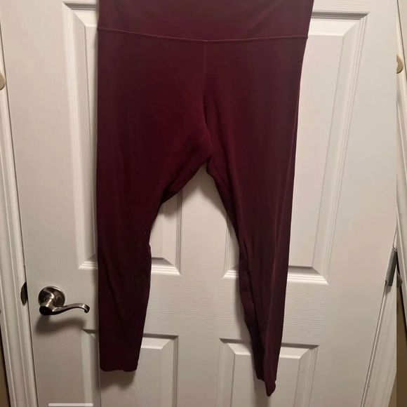 Athletic wear LULU/ ATHLETA - Picture 2 of 5